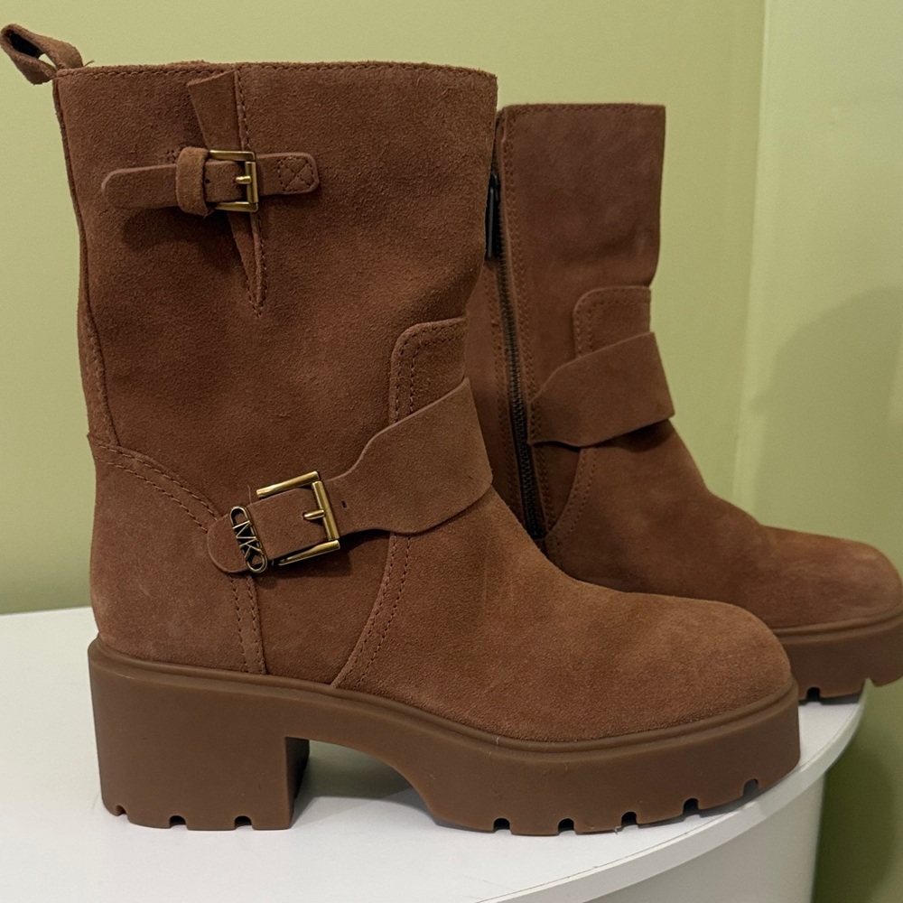 Michael Kors Tan Suede Combat Boots 8.5 women H8N4